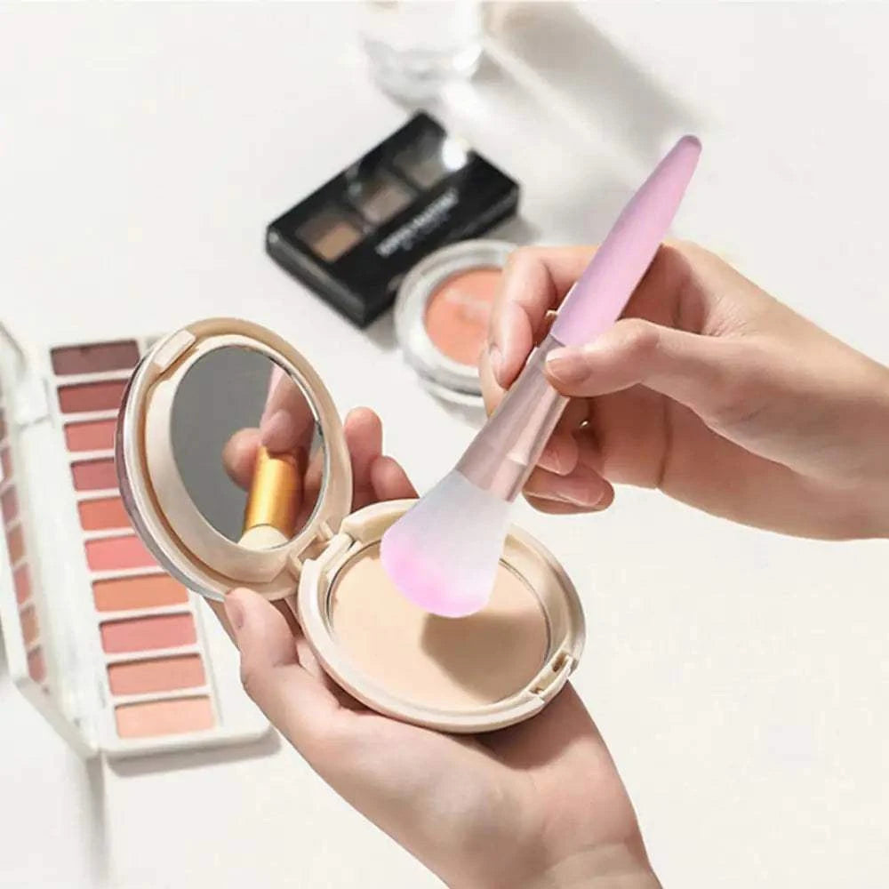 Enhance Your Makeup Routine with Our 5pcs Makeup Brush Set: Achieve Flawless Beauty Looks Every Time